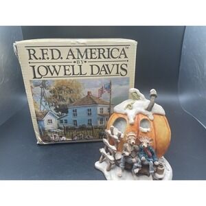 Lowell Davis "Punkin Wine" 225501 Little‎ Criitters Mice Pumpkin Moonshine Jug